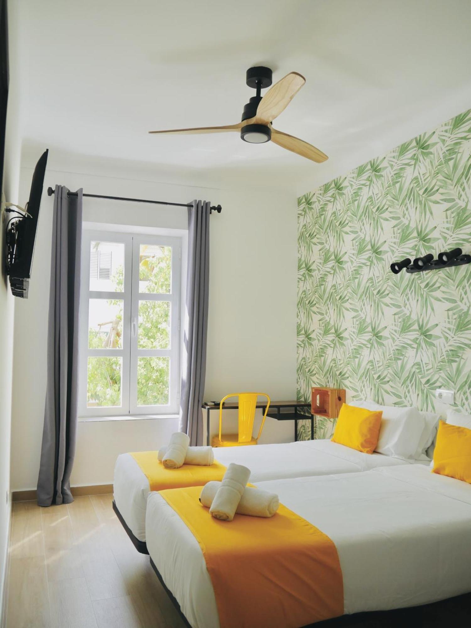 Nanit Rooms Ibiza Hostal サンタ・エウラリア・デス・リウ 部屋 写真